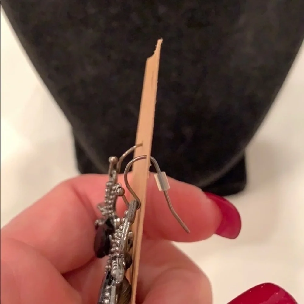 💐5/25 silver spider black crystal stones dangle